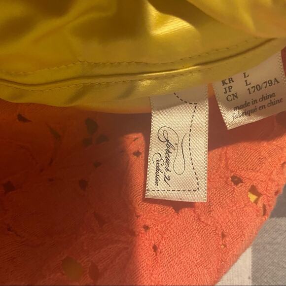 Forever 21 Exclusive High Waisted Orange Lace Shorts Women's Size Large Mom Rise - Picture 6 of 7